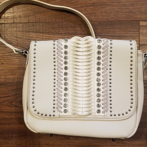 New. White. Crossbody rhinestone purse. - Picture 1 of 3